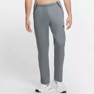 Nike pants men’s medium
